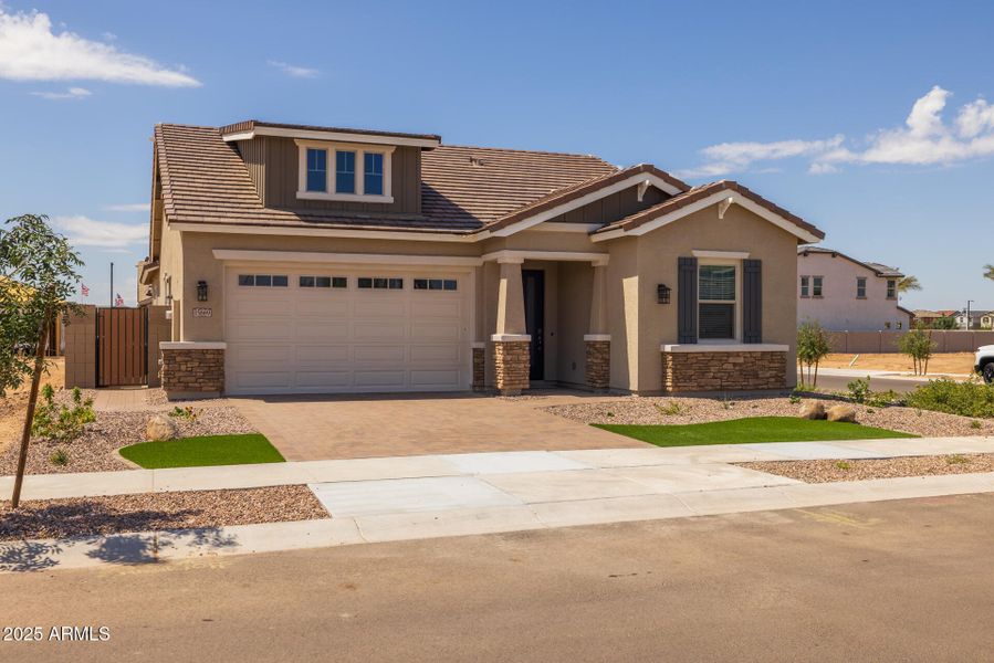 1A)FRONT OF HOME 1A)FRONT OF HOME