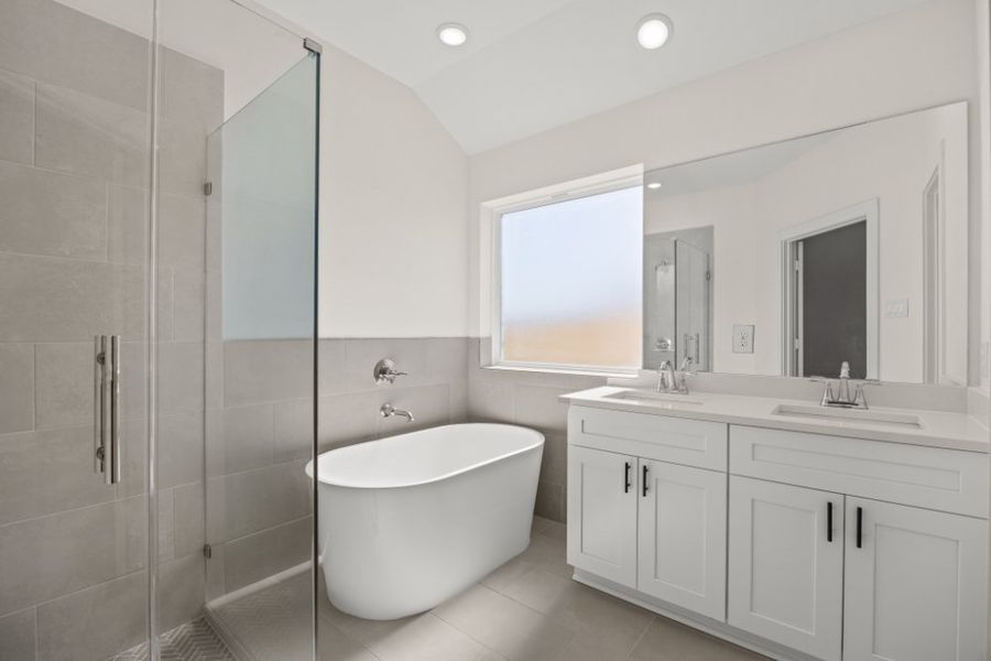 Furnished interior view inside a new home in Ashland, Houston (Image 12).