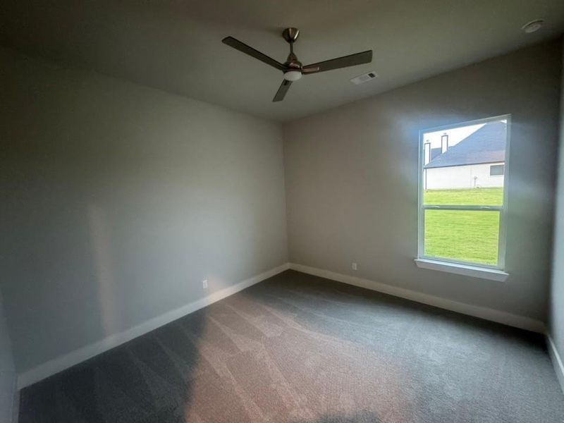 Spacious, unfurnished interior of a new home in King Crossing Estates, Van Alstyne (Image 17).