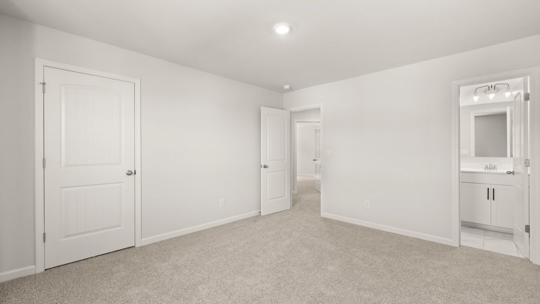 Representative unfurnished interior of a home built from the Grayson by D.R. Horton in Holland Estates, Powder Springs (Image 28).