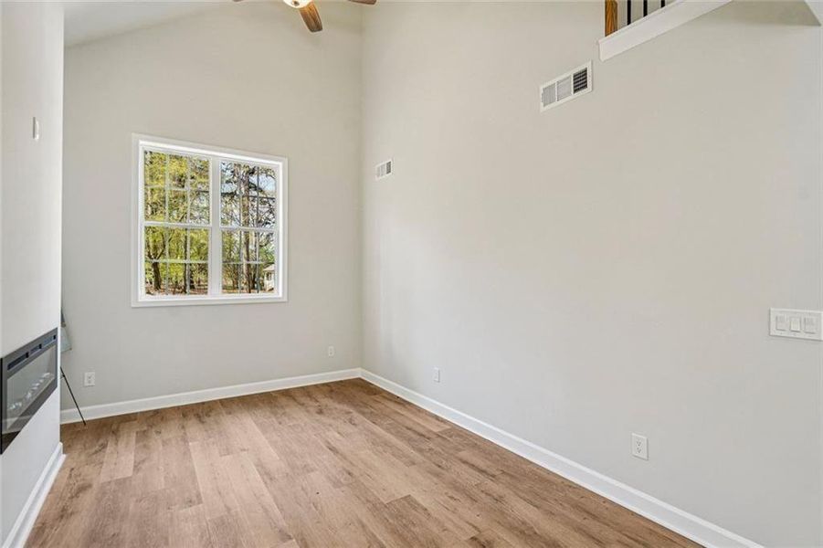 Spacious, unfurnished interior of a new home in , Grayson (Image 23).