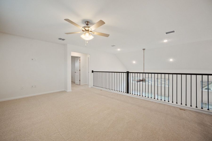 Spacious, unfurnished interior of a new home in The Hills of Bear Creek, Manchaca (Image 19).