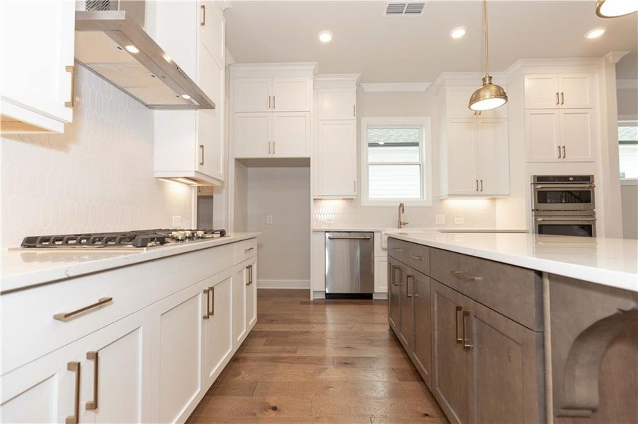 Furnished interior view inside a new home in Evanshire Single Family, Duluth (Image 18).