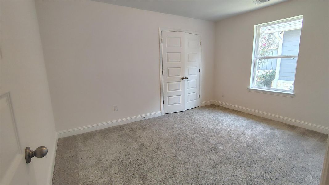 Secondary bedroom