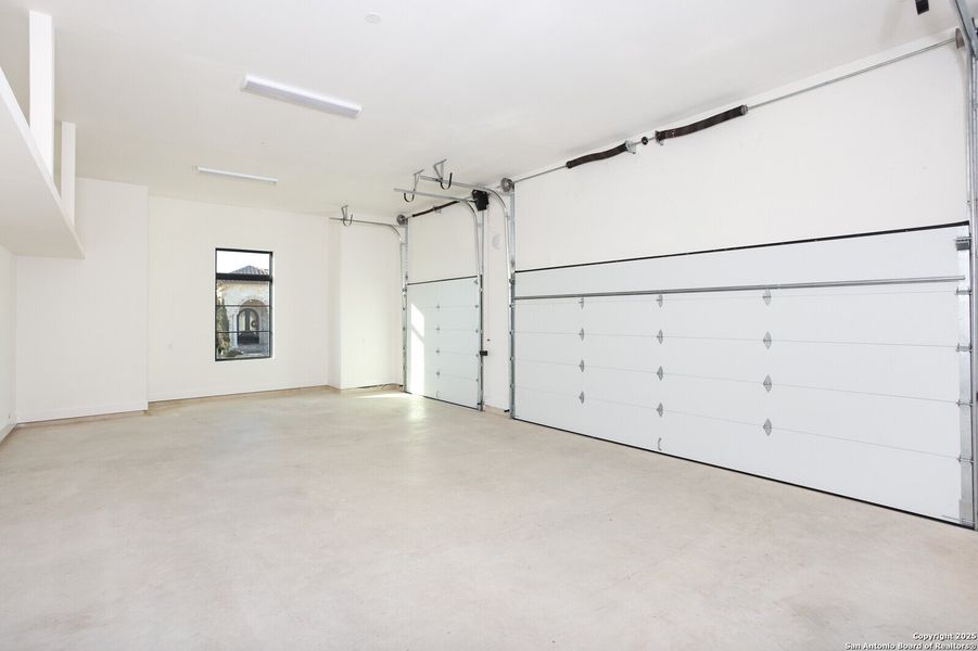 Spacious, unfurnished interior of a new home in , San Antonio (Image 17). Spacious, unfurnished interior of a new home in , San Antonio (Image 17).