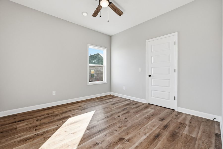 Spacious, unfurnished interior of a new home in , Crestview (Image 17).