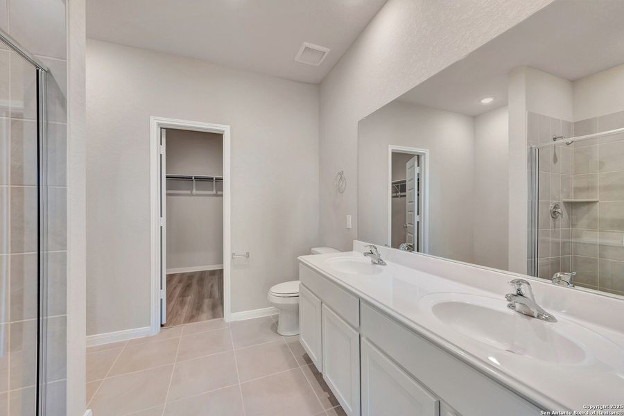 Furnished interior view inside a new home in Paloma Park, Converse (Image 5).