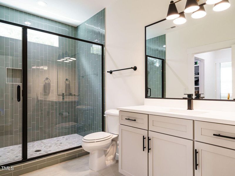 035-1280x960-bathroom 035-1280x960-bathroom