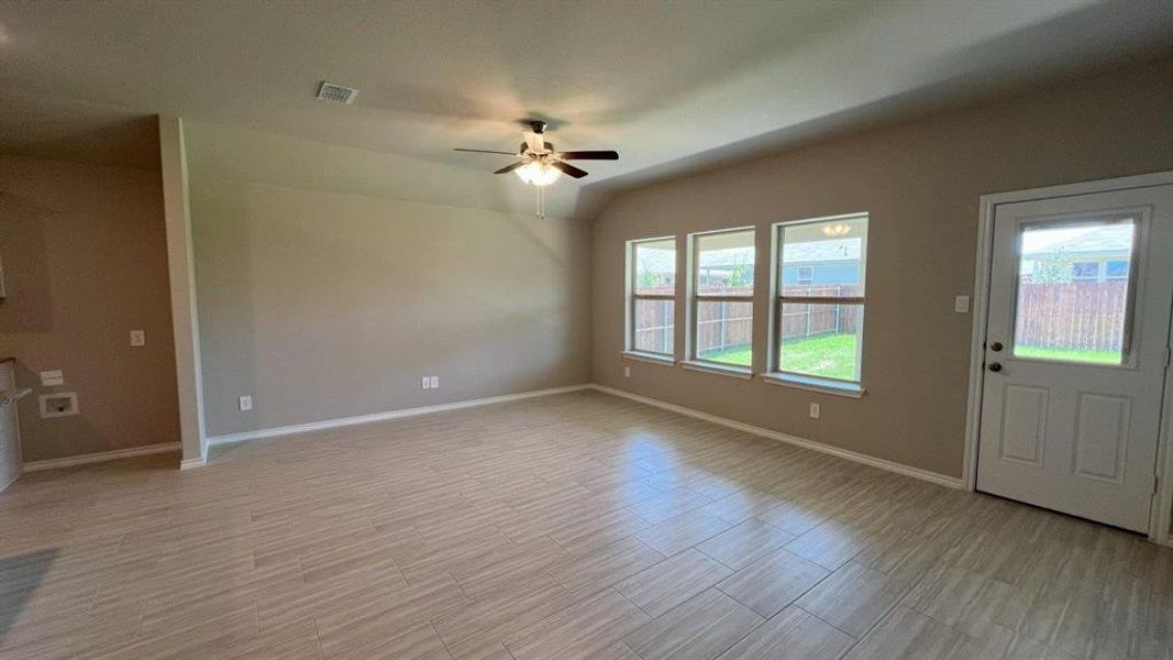 Spacious, unfurnished interior of a new home in Rosewood at Beltmill, Fort Worth (Image 14). Spacious, unfurnished interior of a new home in Rosewood at Beltmill, Fort Worth (Image 14).