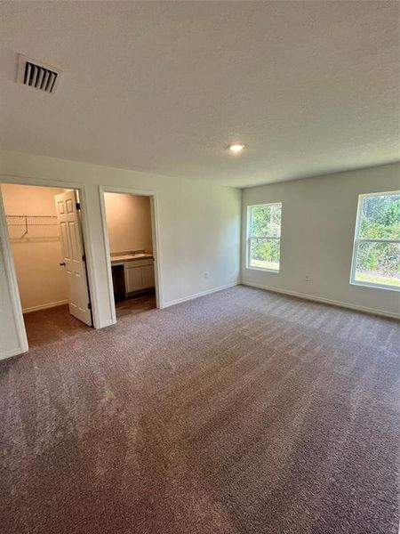 Spacious, unfurnished interior of a new home in Flagler Estates, Hastings (Image 5).