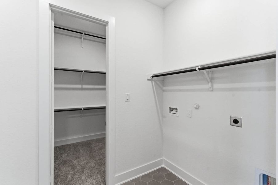 Spacious, unfurnished interior of a new home in Buffalo Crossing, Cibolo (Image 32). Spacious, unfurnished interior of a new home in Buffalo Crossing, Cibolo (Image 32).