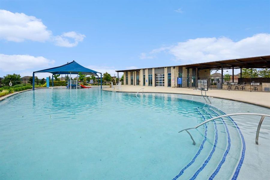 Community amenities in Bridgewater, Princeton (Image 21).