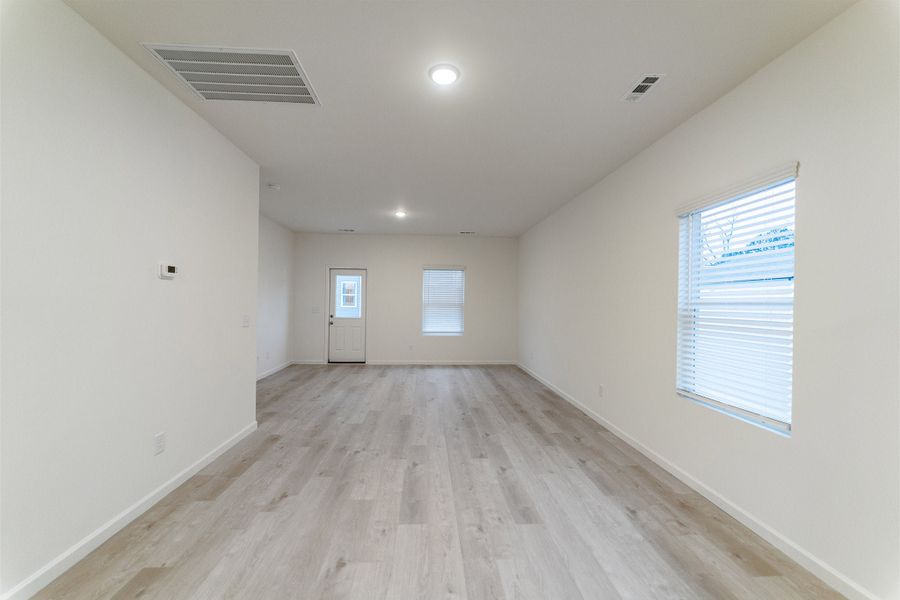 Spacious, unfurnished interior of a new home in Stonehenge, Manchester (Image 12). Spacious, unfurnished interior of a new home in Stonehenge, Manchester (Image 12).