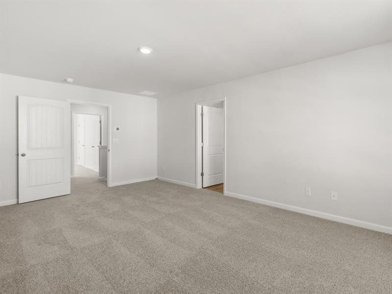 Spacious, unfurnished interior of a new home in Hamptons at Riverwood South, Dallas (Image 32).