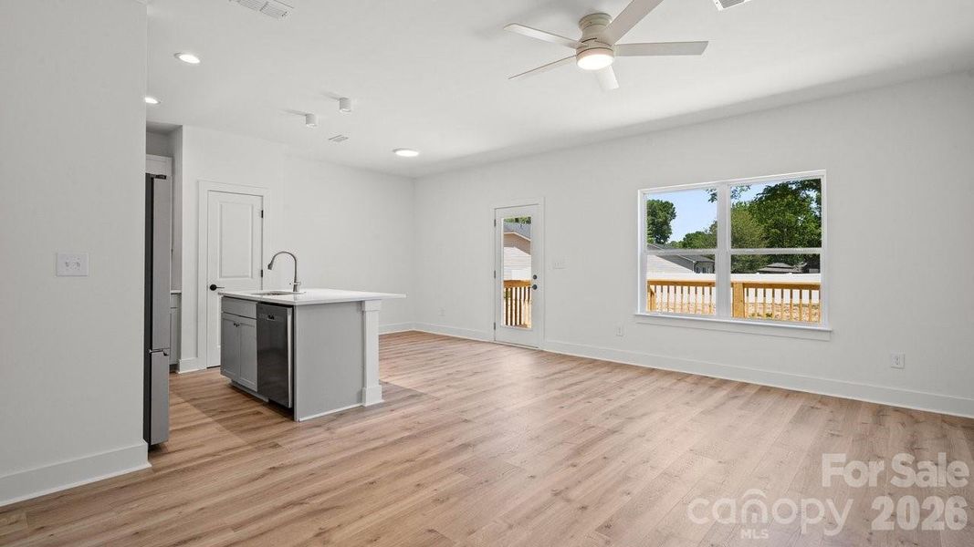 Spacious, unfurnished interior of a new home in , Gastonia (Image 12).