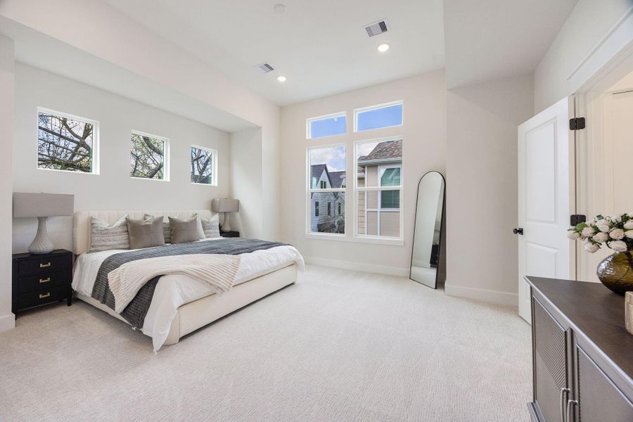 Furnished interior view inside a new home in Montridge, Houston (Image 4).