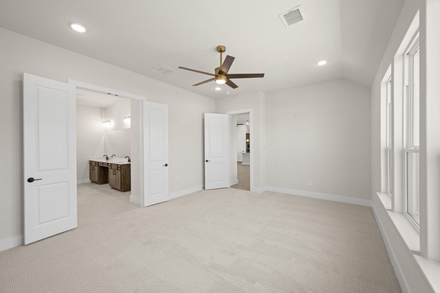 Spacious, unfurnished interior of a new home in Inspiration Collection at View at the Reserve, Mansfield (Image 18). Spacious, unfurnished interior of a new home in Inspiration Collection at View at the Reserve, Mansfield (Image 18).