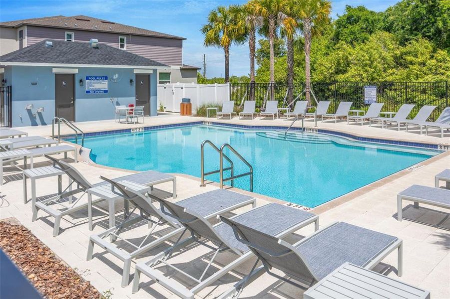 Community amenities in Townes at Southshore Pointe, Ruskin (Image 45).