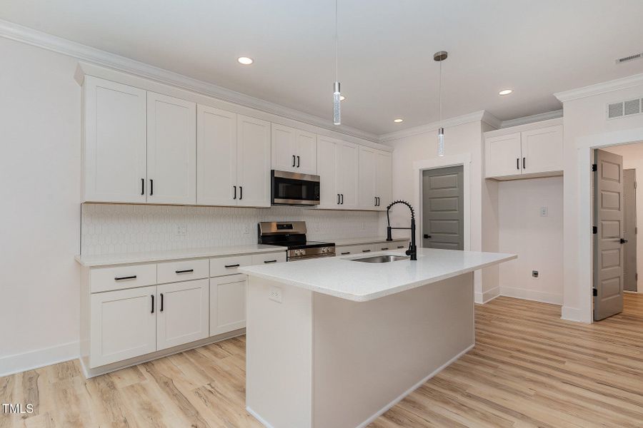 009_dsc00037-edit_366