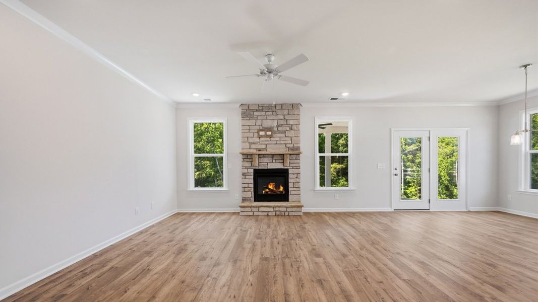 Spacious, unfurnished interior of a new home in Wildwood, Covington (Image 14).
