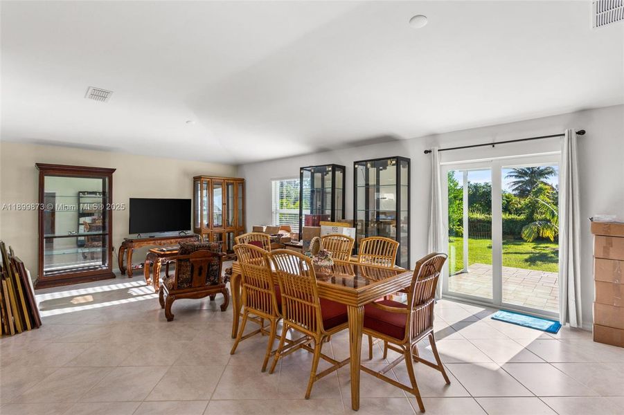 Furnished interior view inside a new home in , Lehigh Acres (Image 6). Furnished interior view inside a new home in , Lehigh Acres (Image 6).