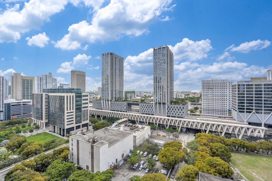 040_trevisuality_11_ne_6th_st_2201-40_11