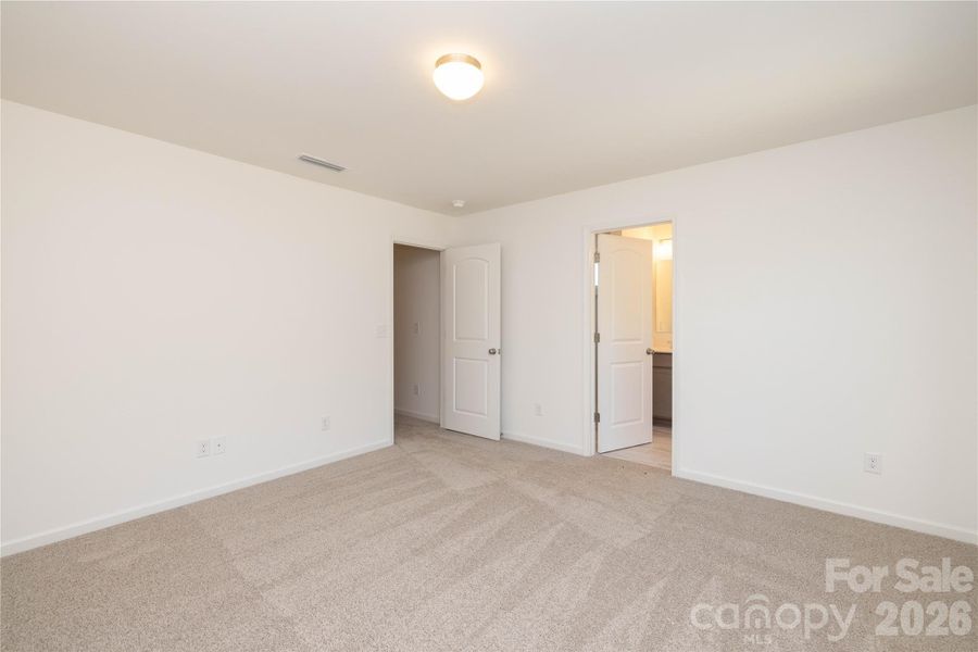 Spacious, unfurnished interior of a new home in Grandview, Albemarle (Image 37).