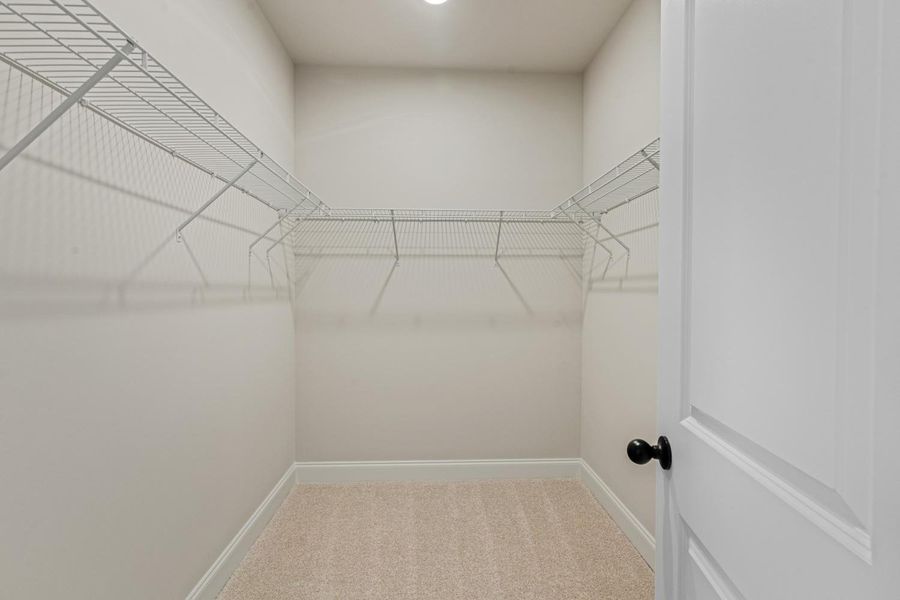 Spacious, unfurnished interior of a new home in Woodbridge Glen, Lebanon (Image 22).