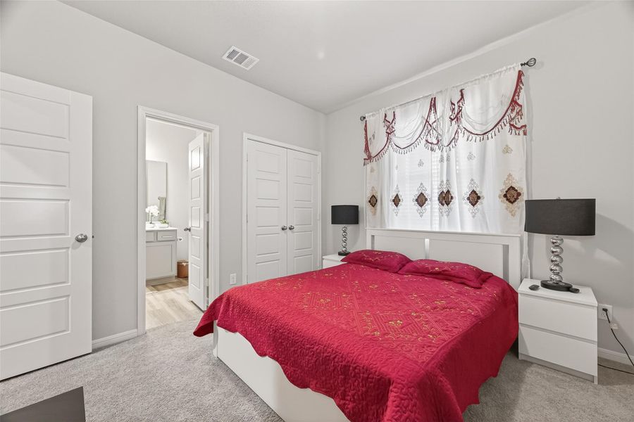 It’s incredibly rare to find a home where every bedroom has its own private bath, making this an absolute winner for privacy.