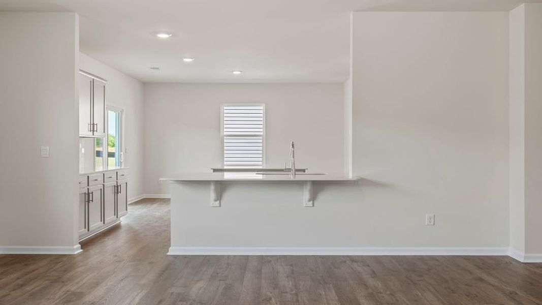 Spacious, unfurnished interior of a new home in Hunters Ridge, Woodruff (Image 17).