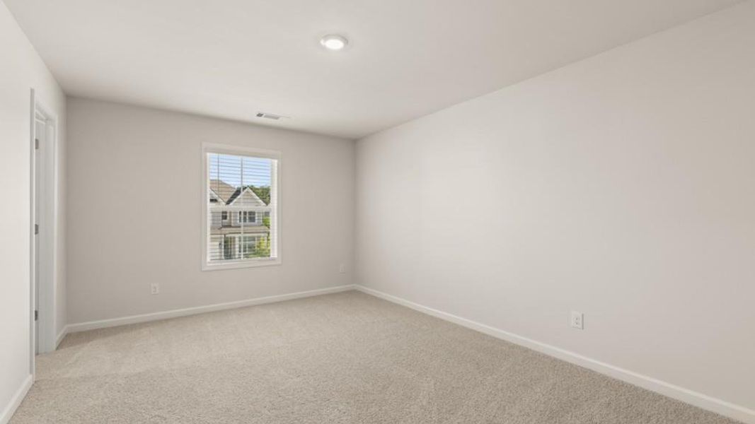 Spacious, unfurnished interior of a new home in Hamptons at Riverwood East, Dallas (Image 12).