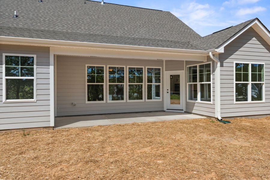 Exterior details and patio area of a home in Grove Park, Clemmons (Image 16).