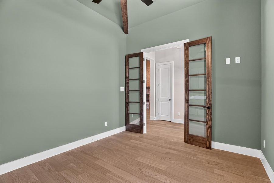 Spacious, unfurnished interior of a new home in Timberview Preserves, Weatherford (Image 16).