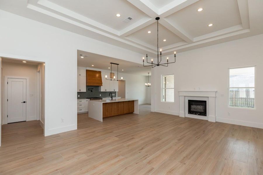 Spacious, unfurnished interior of a new home in , Beaumont (Image 31).