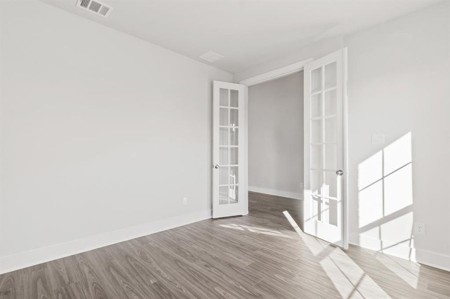 Spacious, unfurnished interior of a new home in , Garland (Image 30).