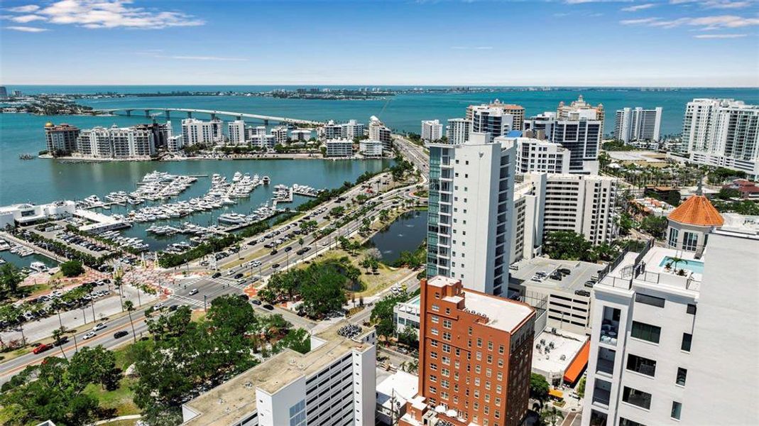 Condo located in Sarasota, FL showcasing its design and architecture (Image 32). Condo located in Sarasota, FL showcasing its design and architecture (Image 32).