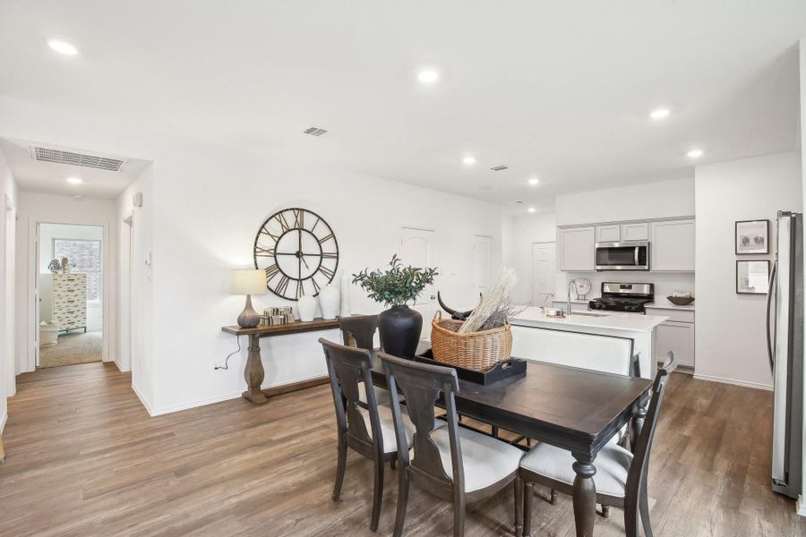 Furnished interior view inside a new home in Mill Creek, Magnolia (Image 8).