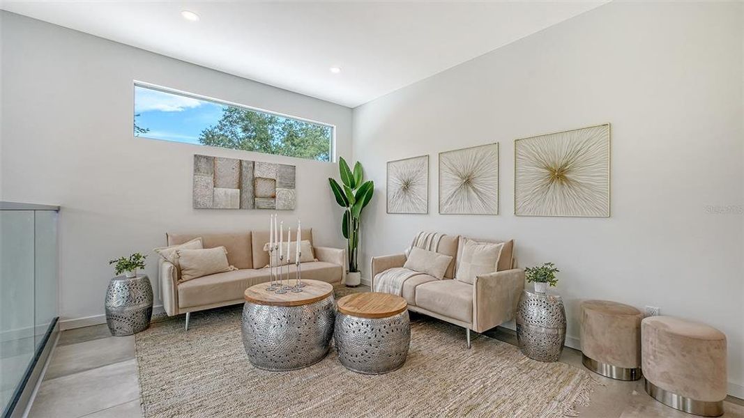 Furnished interior view inside a new home in , Sarasota (Image 61).