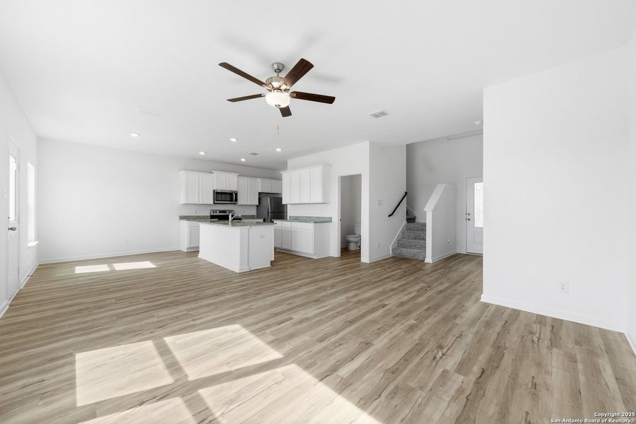 Image 18 of a home in Rosewood Estates.