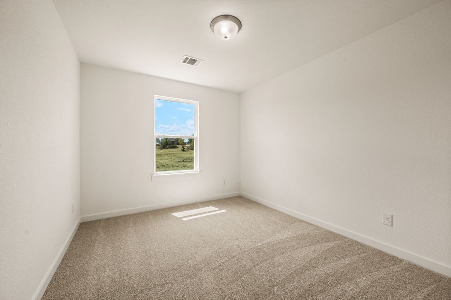 Spacious, unfurnished interior of a new home in Gatlin Ranch, Springtown (Image 26).