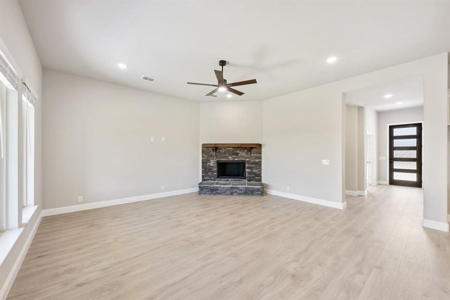Spacious, unfurnished interior of a new home in The Grove, Midlothian (Image 25).
