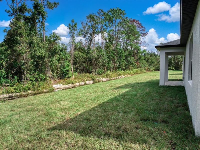 Exterior details and patio area of a home in , Sebring (Image 25).
