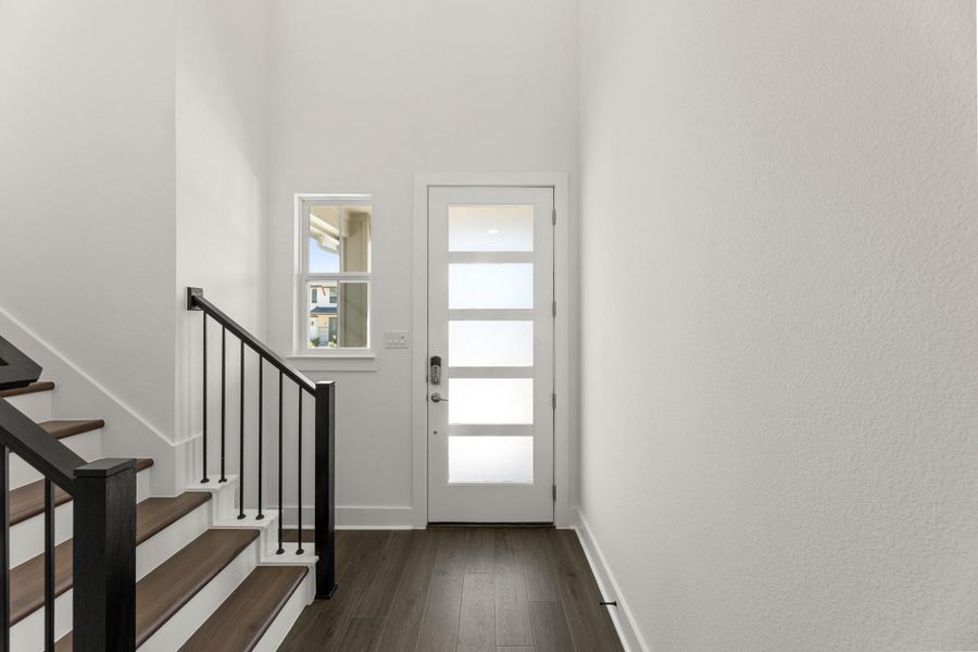 Spacious, unfurnished interior of a new home in The Retreat at Harvest, Argyle (Image 23).