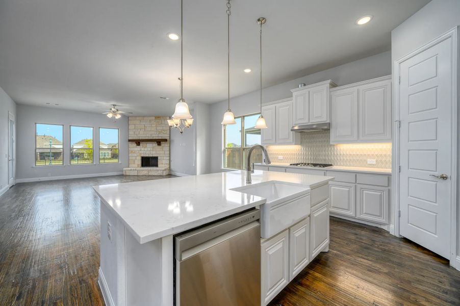 Representative furnished interior of a home built from the Portico by Stonehollow Homes in Heritage Grove, Blue Ridge (Image 14).