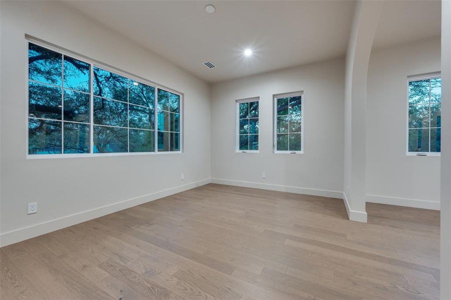 Spacious, unfurnished interior of a new home in , Dallas (Image 35). Spacious, unfurnished interior of a new home in , Dallas (Image 35).