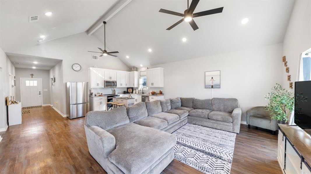 Furnished interior view inside a new home in , Mabank (Image 13).
