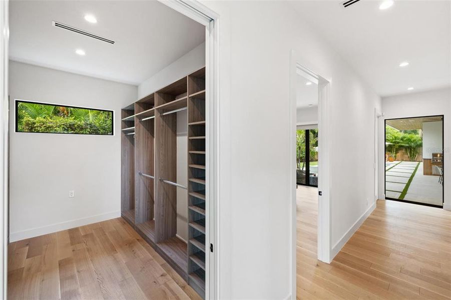 Image 77 of a home in .