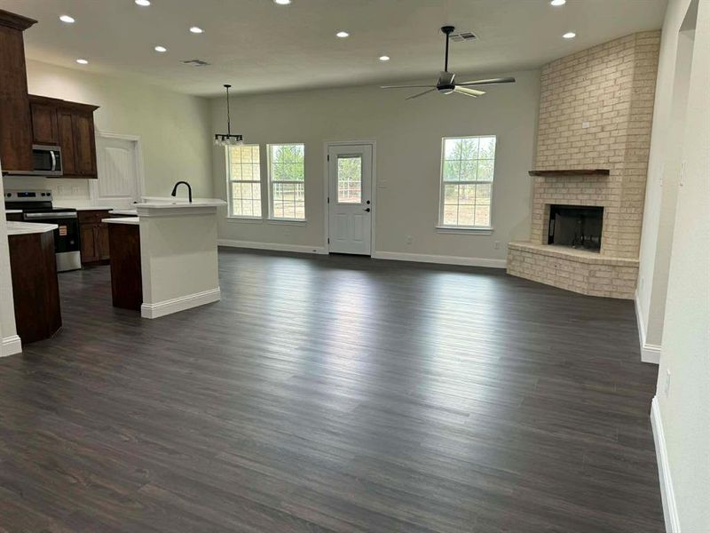Spacious, unfurnished interior of a new home in , Ector (Image 11).