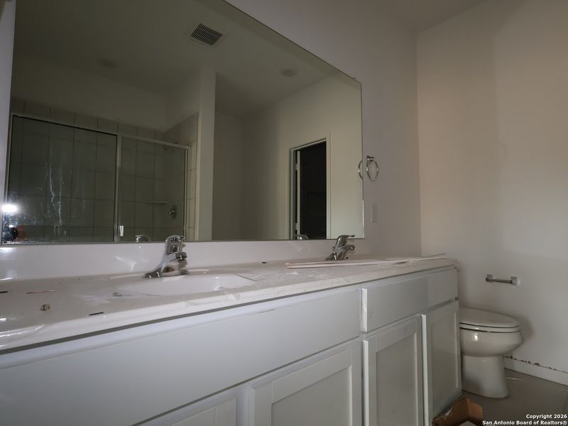 Image 40 of a home in Agave.