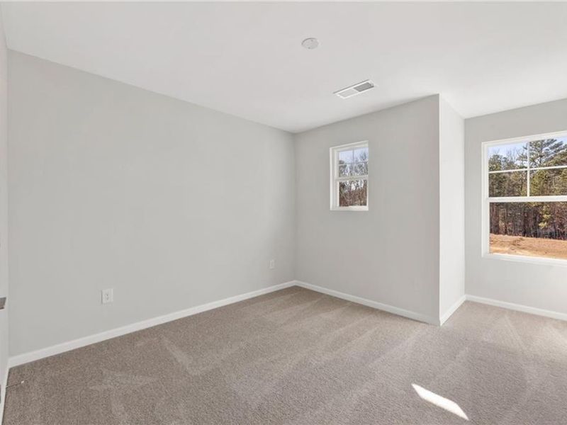 Spacious, unfurnished interior of a new home in Lake Shore, Winder (Image 20).